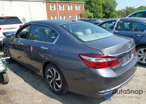 2017 Honda Accord Ex-L z USA, uszkodzony, nr VIN 1HGCR2F87HA114404